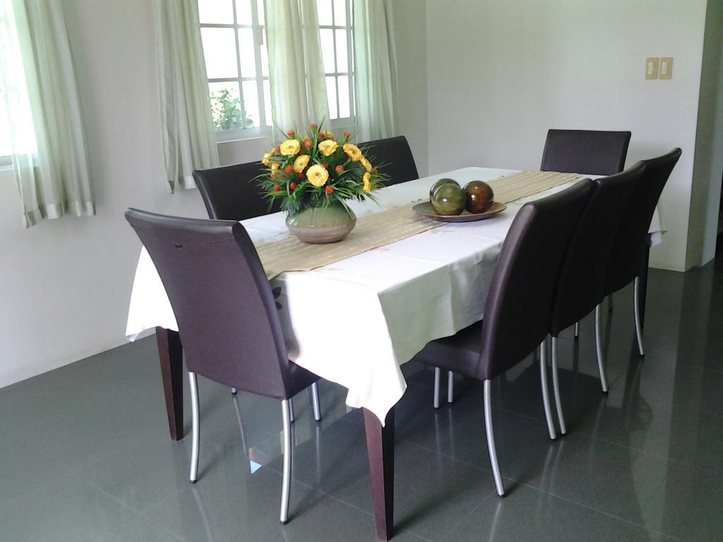 Sir Nico Guesthouse And Resort Pulilan Экстерьер фото